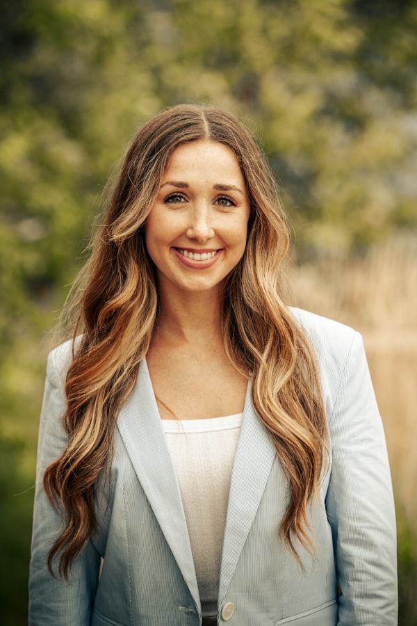 Dr. Elena Voss, DVM